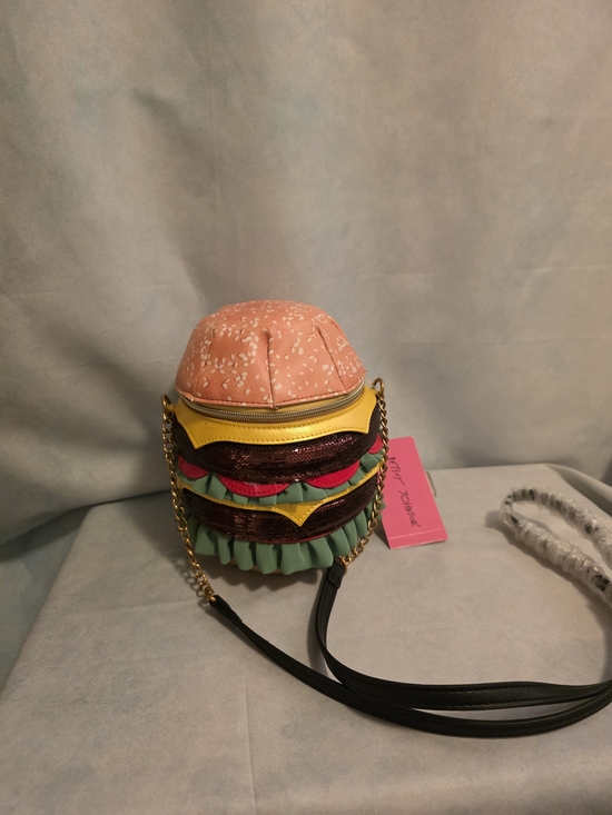 Betsey Johnson Handbags - Betsey Johnson "NICE BUNS" Crossbody